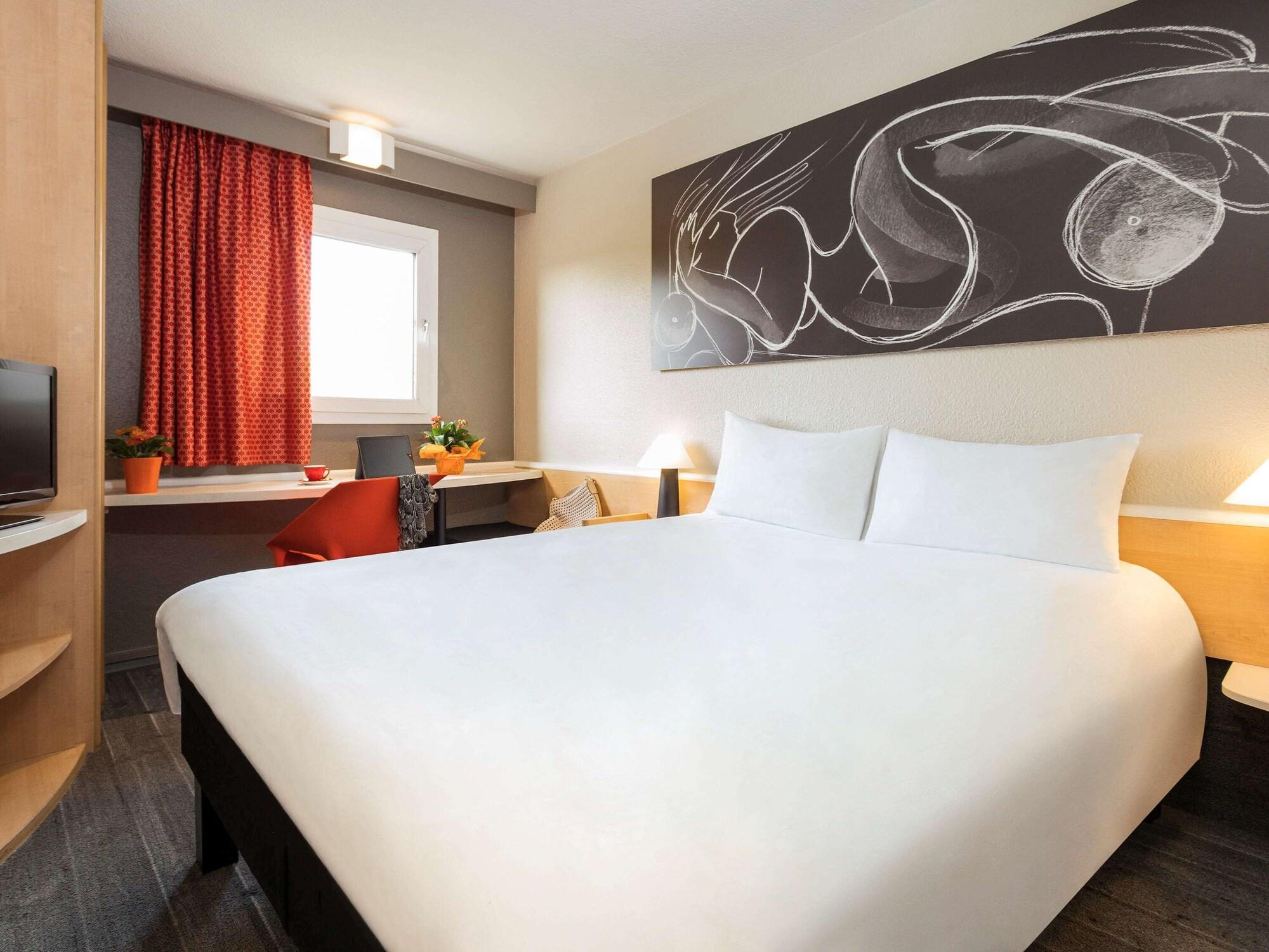 ไอบิส วีลแป็งต์ ปาร์ค เอ็กซ์โป Hotel วิลล์แป็ง ภายนอก รูปภาพ