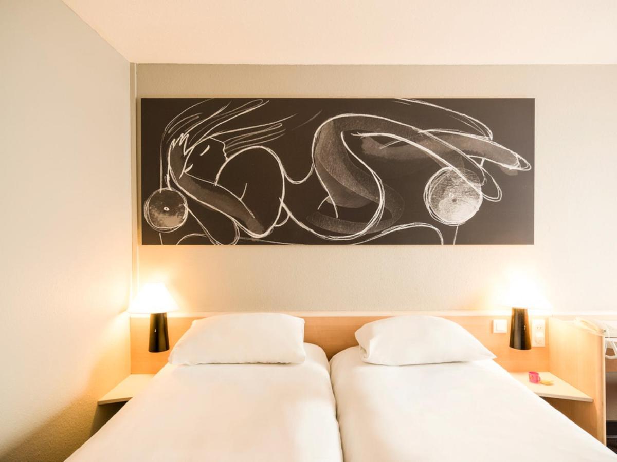 ไอบิส วีลแป็งต์ ปาร์ค เอ็กซ์โป Hotel วิลล์แป็ง ภายนอก รูปภาพ